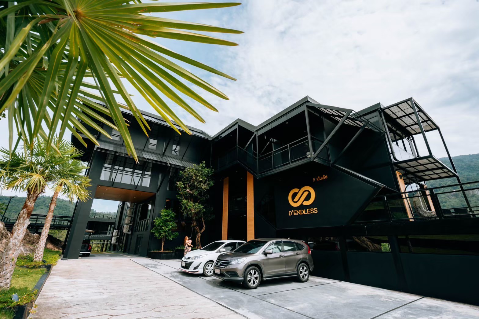 Lansaka accommodation, D'Enless Resotel, Nakhon Si Thammarat To a superior level of relaxation Amidst the nature of the mountains